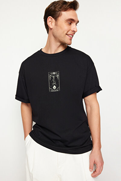 Trendyol Collection Μαύρο Unisex Oversize/Loose Fit 100% βαμβακερό μπλουζάκι με στάμπα Tarot TMNSS24TS00002