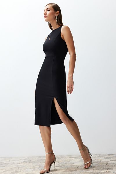 Trendyol Collection TPRSS24EL00140 Modell Schwarzes gewebtes Kleid