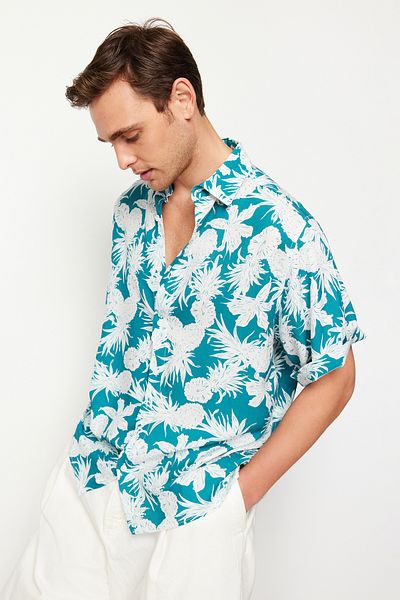 Trendyol Collection Unisex BlueOversizePineapple Printed Shirt - 100% Viskose, Kurzarm, lockerer Sommer Tmnss24go00041