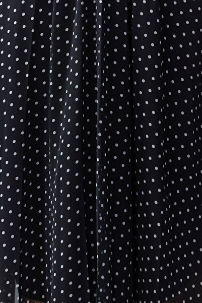 Trendyol Collection Μαύρη ζώνη πουά με επένδυση σιφόν Flight Flight υφαντό μίντι φόρεμα TWOSS24EL00839