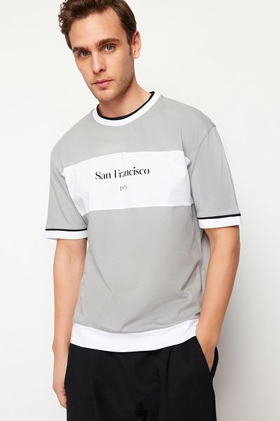 Trendyol Collection Color Block Grey Oversize εμπριμέ βαμβακερό μπλουζάκι - TMNSS24TS00093