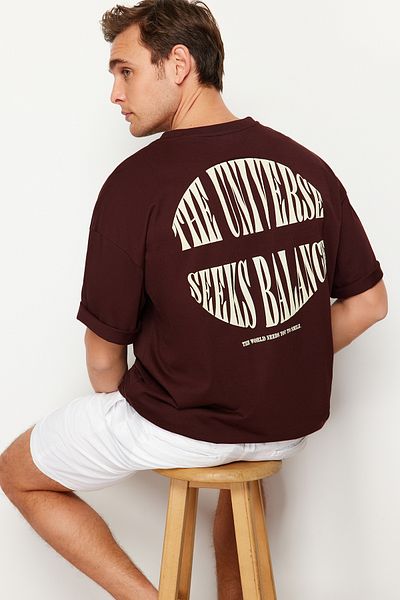 Trendyol Collection Oversize σκούρο καφέ βαμβακερό μπλουζάκι - Text printed, TMNSS23TS00190