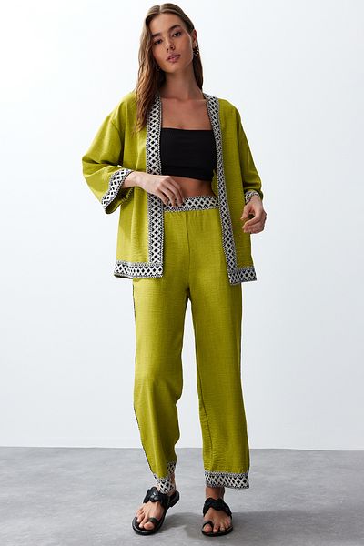 Trendyol Collection Olajzöld szőtt kimonó és nadrág szett - TWOSS24AU00094