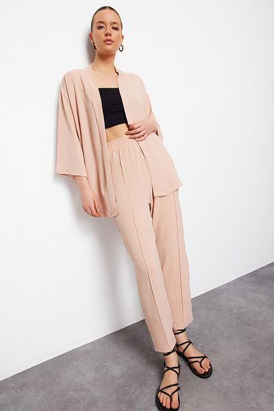 Trendyol Collection Комплект з тканого кімоно та штанів Tas TWOSS24AU00037