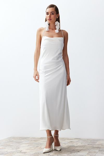 Trendyol Collection Білі атласні вечірні сукні Dugun та Nikah Часті аксесуари Сукня TPRSS24EL00002