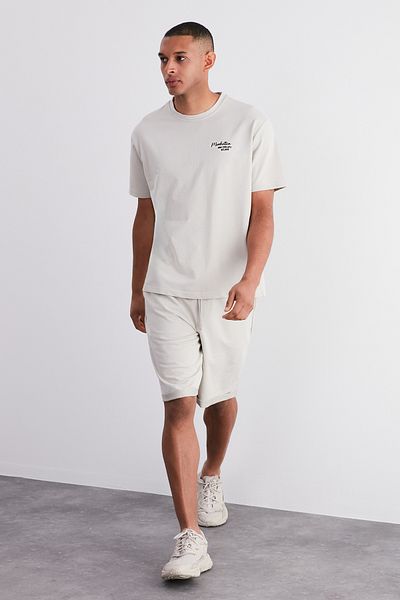 Trendyol Collection Limitierte Auflage – Besticktes Oversize-Trainingsanzug-Set TMNSS24EM00002