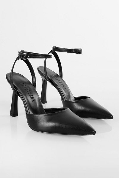 Shoeberry Martini Stilettos für Damen aus schwarzem Leder mit Knöchelriemen und Gürtel