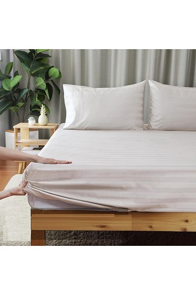 Soft Colours طقم ملاءة مطاطية من الساتان المخطط + غطاء وسادة مزدوج - مفرد