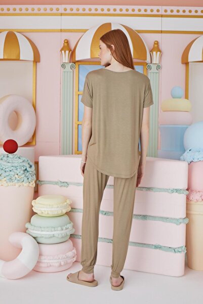 Sevim Set pijamale cu mânecă scurtă pentru damă verde ulei C3T0N551