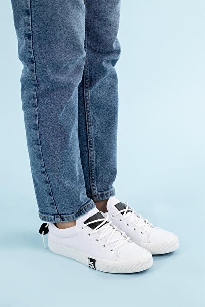 Getcho Lamkel Women's White Sneakers