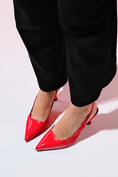 LuviShoes FLEM Kırmızı Rugan Kadın Sivri Burun Arkası Açık İnce Topuklu Ayakkabı