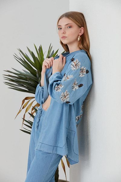 MAY MARA WOMEN'S 2-PIECE DENIM SLEEVES AND BACK EMBROIDERED JACKET PANT SET