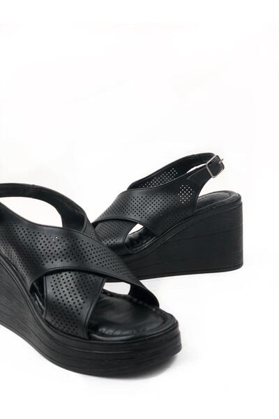 bescobel Women's Black Vender High Heel Platform Orthopedic Sole Sandals