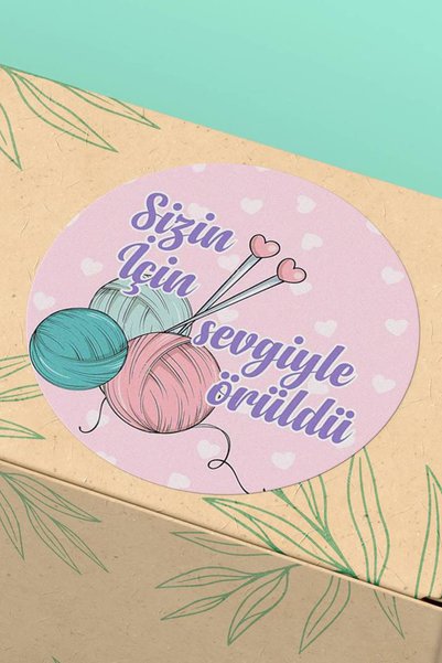 Basic Sense Pembe Sevgiyle Örüldü Yazılı Kargo Paketleme Ürün Etiketi - 3x3cm Kuşe 90 Adet - ST2142
