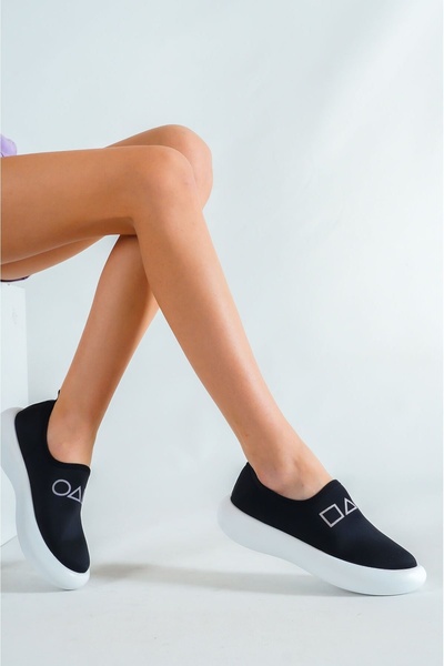 ayakuydur Kadın Beyaz Tabanlı Bağcıksız Siyah Sneaker Ayakkabı