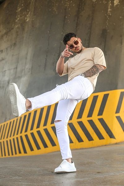 Modern Moda Светлокафява огромна тениска с щампа на минимално сърце