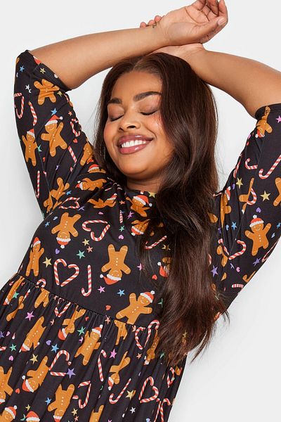 Stil Diva Plus Size Christmas Themed Crew Neck Half Sleeve Midi Dress215943