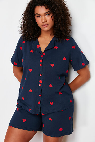 Trendyol Curve Sada pletených pyžama s potiskem srdce v námořnické modré Tbbss24Ai00026