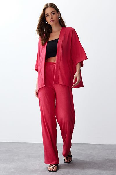 Trendyol Collection Relaxed Fit rózsaszín kötött kimona és nadrág szett - TWOSS24AU00091
