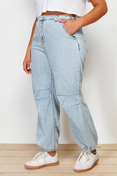 Trendyol Curve Детайлни дънки със син стопер за крака TBBSS24CJ00013