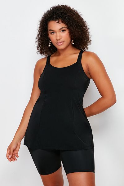 Trendyol Curve Schwarzer Tankini-Badeanzug mit Poolkragen in Übergröße TBBSS24AM00019