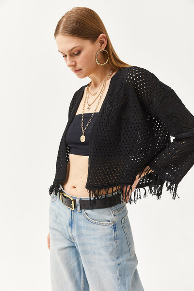 Olalook Dámský bavlněný svetr s černým květinovým vzorem a střapcem HRK-19000281