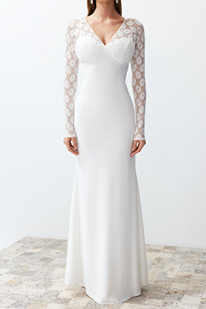 Trendyol Collection Bílé krajkové svatební večerní šaty - dlouhé večerní šaty TPRSS24AE00030