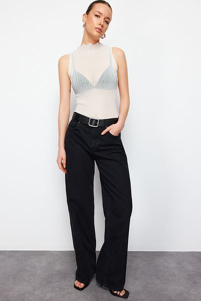 Trendyol Collection Ecrufarbene Strickbluse in transparenter Optik TWOSS24BZ00231