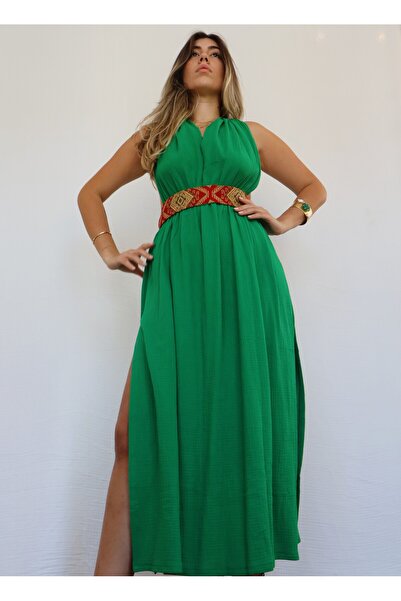 Su Koleksiyon Φόρεμα με ζώνη από μουσελίνα χαλί Azize Boho Style - Grass Green