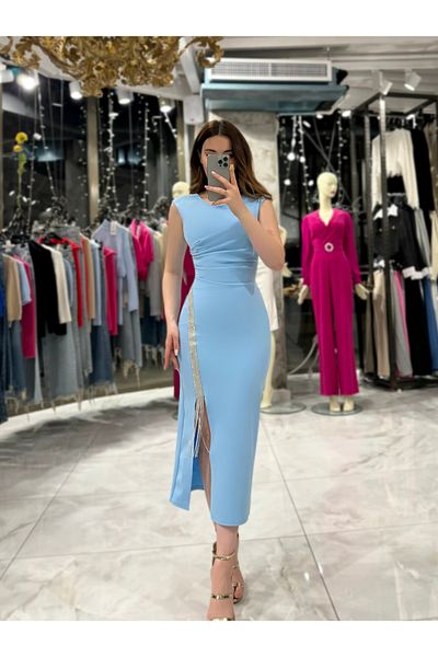 missswans Βραδινό φόρεμα Neliya με λεπτομέρεια από πέτρα με σχισμή μπροστά-Μωρό μπλε