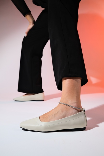 LuviShoes Detailní dámské balerínové boty POHAN Beige Skin Stone