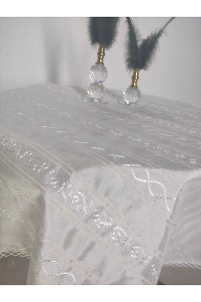 denizli hatırası Crem - Fata De Masa 90x90 Cm Dantela Brodata Matase Alb Colorat