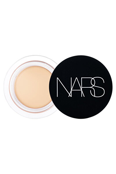 Nars Soft Matte Complete &Hyalüronik Asitli A&C ve E vitamin İçerikli Nemlend...