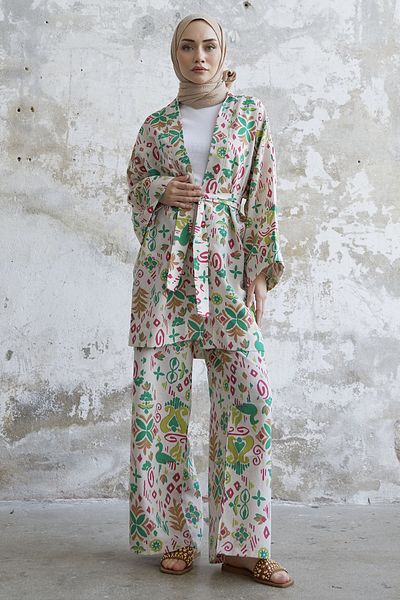 InStyle Shaped Patterned Linen Kimono Set - Green