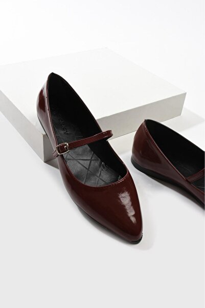 İmerShoes Daily Women's Burgundy Patent Leather Ballerinas Pointed Toe Low Heel Buckle Simple Stylish Comfortable Shoes S-417
