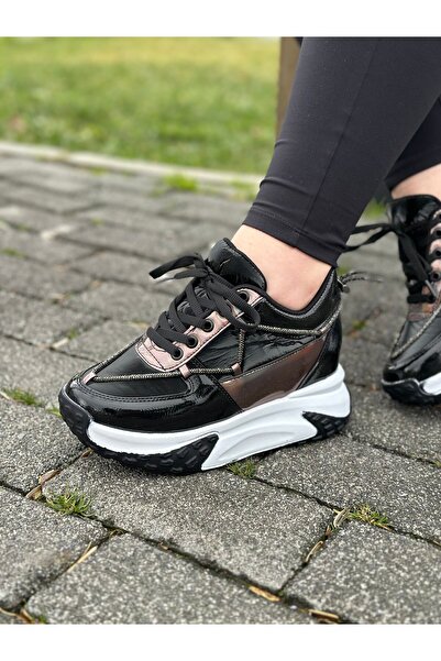 İmerShoes Günlük Kadın Siyah Rugan Hologram Detay Sneaker Yüksek Topuk Taş Bağcık Rahat Spor Ayakkabı