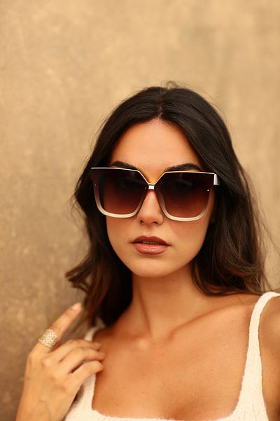 ModaLucci النظارات الشمسية - تصميم أنيق ومريح
