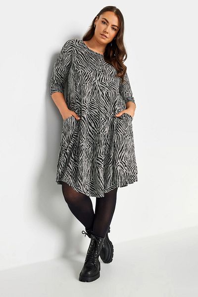Stil Diva Plus Size Zebra Patterned Fakir Sleeve Crew Neck Pocket Dress302869
