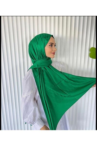 Misa Green Qubbe Shawl - Model Design