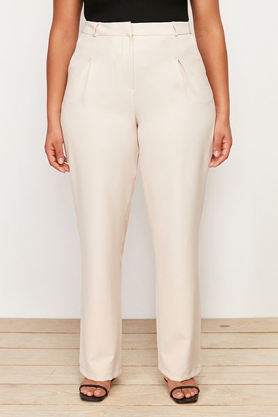 Trendyol Curve Gerade geschnittene Bundfaltenhose mit weitem Bein - TBBSS24AR00021
