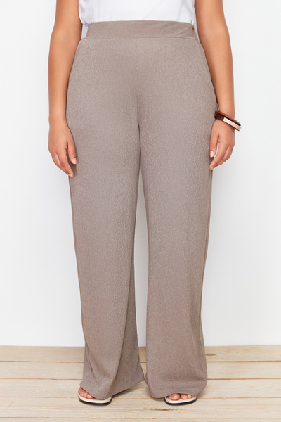 Trendyol Curve Καφέ Φαρδιά Κοπή Σατυρικό Πλεκτό Μεγάλου Μεγέθους Παντελόνι TBBSS24AR00006