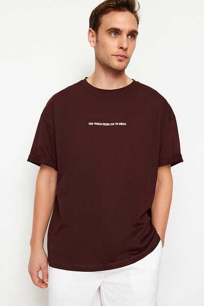 Trendyol Collection Oversize σκούρο καφέ βαμβακερό μπλουζάκι - Text printed, TMNSS23TS00190