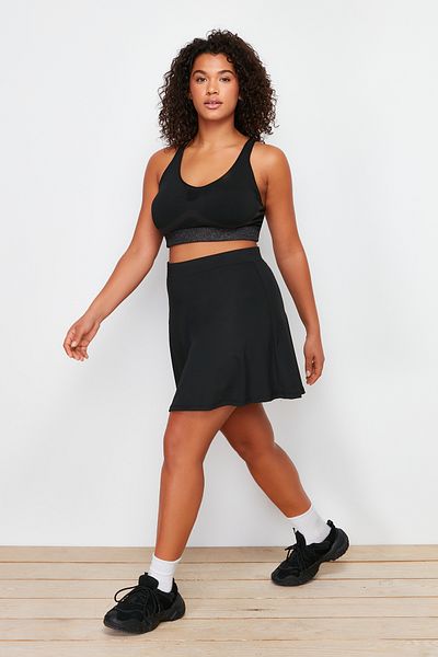 Trendyol Curve Schwarzer gestrickter Sport-Shorts-Rock – 2-lagig TBBSS24AP00024