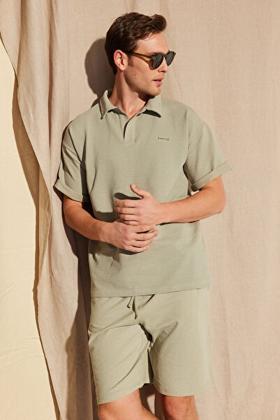 Trendyol Collection Pletené pohodlné šortky Oversize Stone Color - TMNSS24SR00051