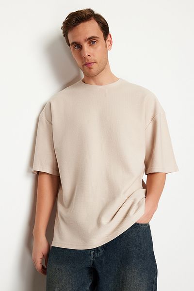 Trendyol Collection Oversize tričko se strukturou kamenné barvy ze 100% bavlny – TMNSS24TS00156