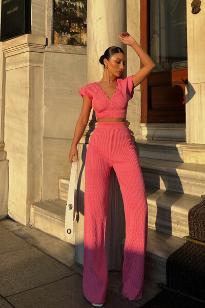 Gallogi Şeker Pembe Crop Bluz Pantolon Kadın Alt Üst Takım