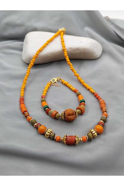 takitokaciniz Orange Necklace and Bracelet Set
