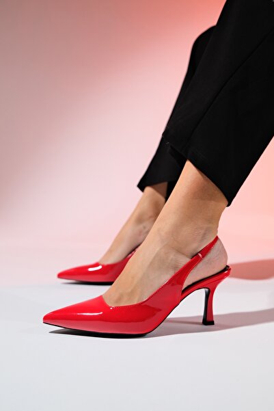 LuviShoes FLEM Kırmızı Rugan Kadın Sivri Burun Arkası Açık İnce Topuklu Ayakkabı