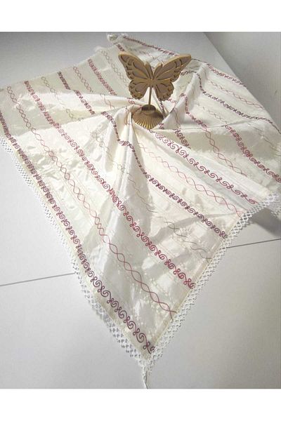 denizli hatırası Crem - Fata De Masa 90x90 Cm Dantela Brodata Matase Maro