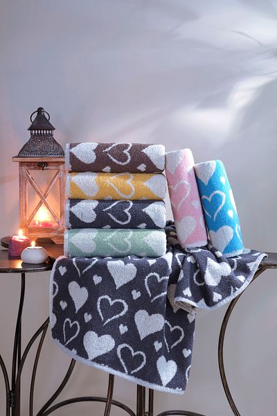 Mariva home Jacquard Soft Heart Towel Set of 4